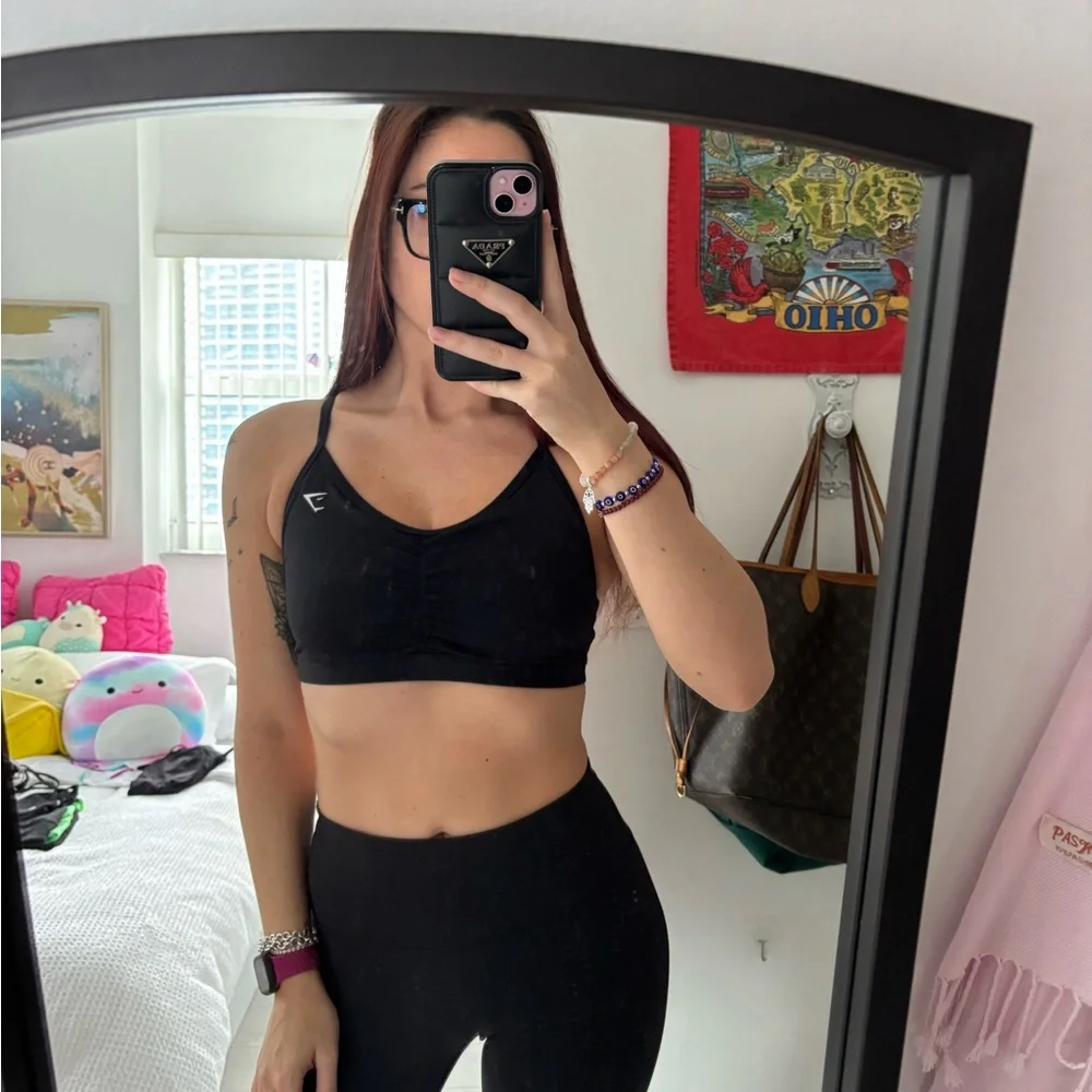 Gymshark Black Sports Bra - Picture 1 of 4